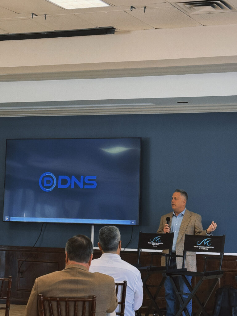 Photo 3 of the gallery: Cybersecurity Panel