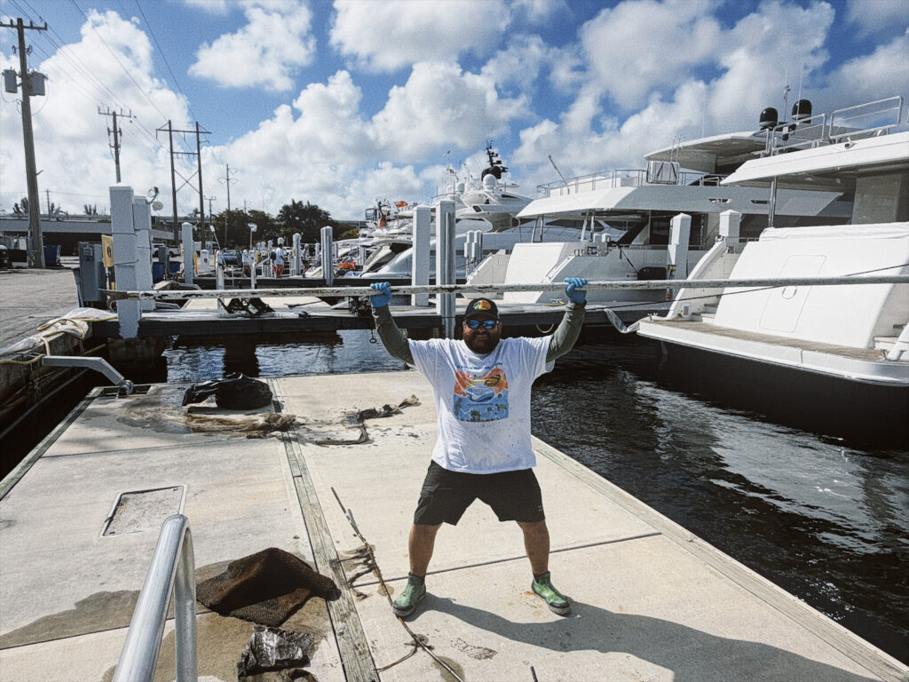 Photo 6 of the gallery: Waterway Cleanup 2026